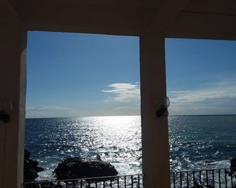 Orpheus - ג'יארדיני נאקסוס - מרפסת