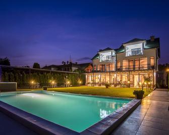 Guest House Panorama Aqualux - Novi Sad - Pool
