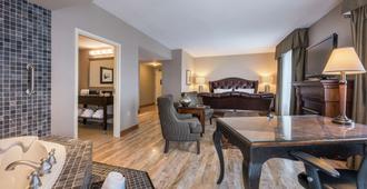 Hampton Inn & Suites by Hilton Moncton - Μόνκτον - Κρεβατοκάμαρα