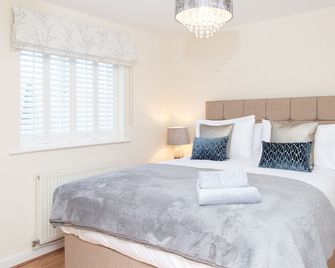 1 Eureka Mews, Pet Friendly In Plawsworth - Chester-le-Street - Bedroom