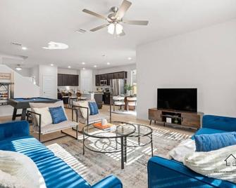 New Build In Prime Location Close To Unt Twu And Dt Denton - Denton - Sala de estar
