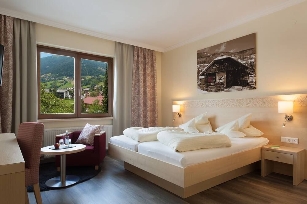 Family & Sporthotel Kärntnerhof - באד קליינקירכהיים - חדר שינה