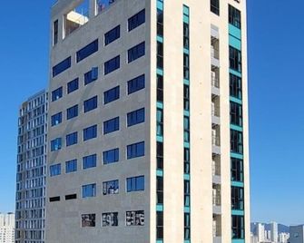 Ashton Hotel - Ulsan - Building