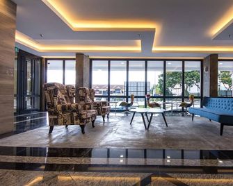 Manhattan Hotel Ipoh - Ipoh - Lobby