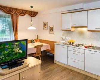 Apartm. & Bb Ferienidylle Gstrein - Rablà - Küche