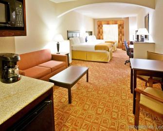 Lake Texoma Inn And Suites By IHG - Denison - Bedroom