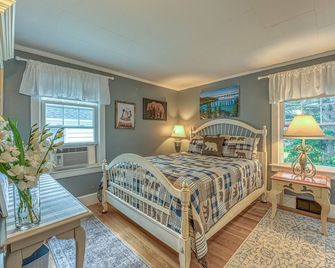 So Close to Franconia Notch and all the Beauty it offers; Single Family Home! - 法蘭哥尼亞 - 臥室