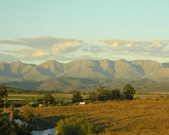 Mount Noah Lodge - Oudtshoorn - Cảnh ngoài trời