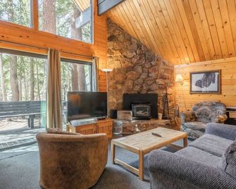 Chalet #25, Charming Ski in/ Ski Out, just steps to the Mountain - Mammoth Lakes - Salon
