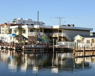 Bay Palms Waterfront Resort - Hotel and Marina - Сант Піт Біч