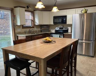 Sweet Retreat West..sandy ORV's and memories made here - Mears - Kitchen