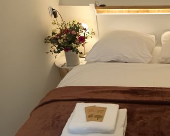 Cracow Central Aparthotel - Krakow - Bedroom