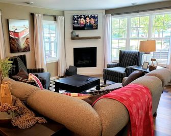 Ultra Private Lake Home on Sandy Beach! - Walker - Living room