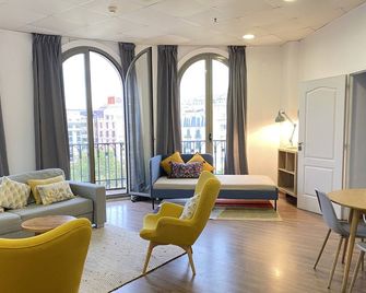 Safestay Barcelona Passeig de Gracia - Barcelona - Sala de estar