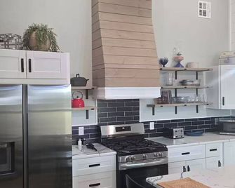 New Lux Cottage by Lake, King bed, Full Kit, Wi-Fi - Shawnee - Küche
