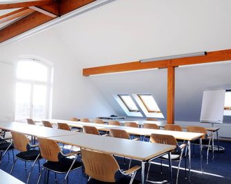 Jugendherberge Duisburg Landschaftspark - Hostel - Duisburgo - Sala de reuniones