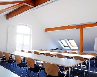 Jugendherberge Duisburg Landschaftspark - Hostel - Duisburg - Meeting room