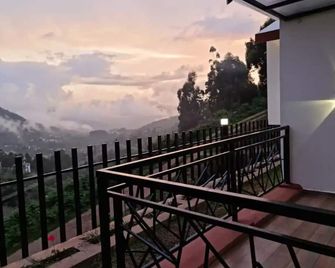 Sky Sketch - Kodaikanal - Balcony