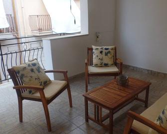 Apartment near the beach in Balestrate - Balestrate - Soggiorno