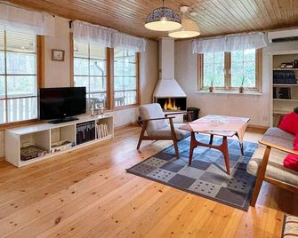 6 Person Holiday Home in Yngsjo-by Traum - Yngsjö - Huiskamer