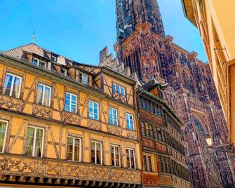 Maison Kammerzell - Hotel & Restaurant - Strasbourg