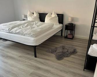 Pine Retreat by Rapido H A close GTA - Eschenbach - Habitación