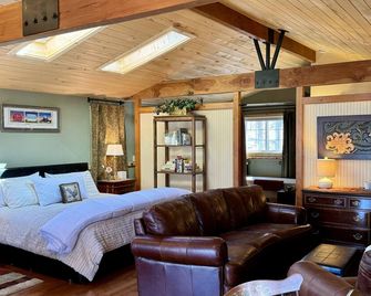 The Rustic Rooster Inn, Breathtaking Views, Between Downtown Durango & Purgatory - Durango - Bedroom