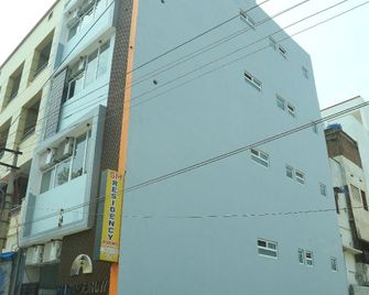 Sm Residency - Tiruppur - Building