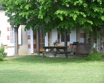 Gite En Forterre - Druyes-les-Belles-Fontaines