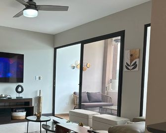 Beautiful, cozy, upscale APT next to Las Ramblas - Santa Tecla - Sala de estar
