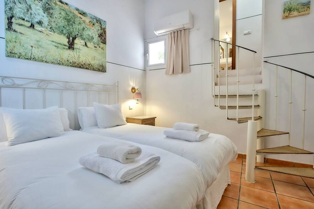 Hotel La Morada Mas Hermosa - מרבלה