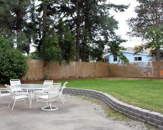 Brighton House - Walk to Metro - Seattle - Patio