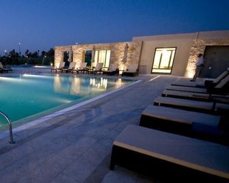 Amman Airport Hotel - Amman - Svømmebasseng