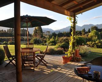Blue Thistle Cottages - Te Anau - Patio