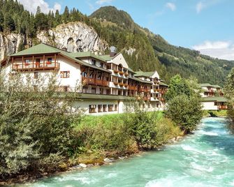 Robinson Amade - Kleinarl - Gebäude