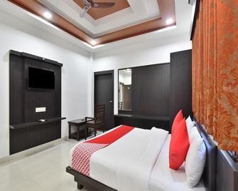 Hotel Rajputana Heights - Rohit - Habitación