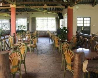 Trotters Hotel - Kabati - Restaurante