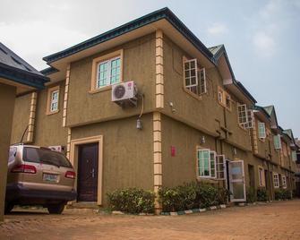 Billiard Hotel - Ikorodu - Edificio