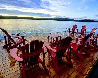 Cottage Rental on Beautiful Haliburton Lake - Eagle Lake - Restaurante