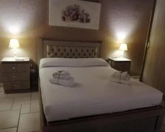 B&b Paduli Piani - Matino - Bedroom