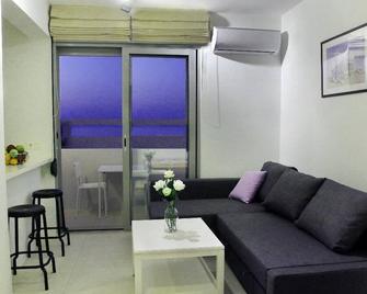 Vivian Art Apartments - Rethymno - Living room