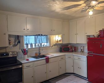 Ag House, Recreaters,work Remote, Surgery, Healing Ada, Pets, Parking - Montrose - Cuisine