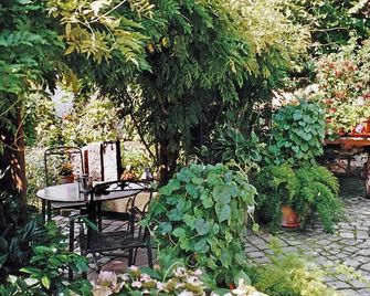 Holiday Home Haus Schwärzel by Interhome - Neuried - Patio