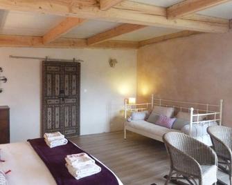 Bout De Cote - Sousceyrac-en-Quercy - Habitación