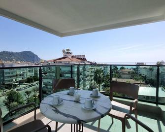 Elite City 3 Luxury Residence - Alanya - Balcony