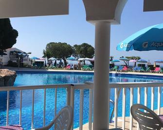 Lovely villa in the relaxing urbanisation of San Juan de Capistrano - Nerja - Piscine