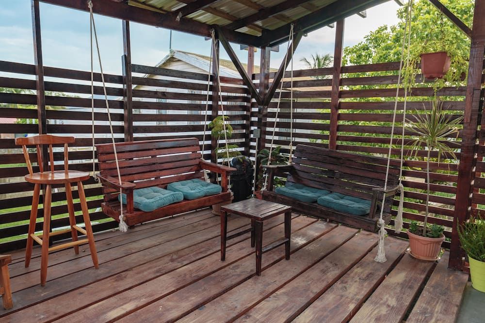 كاسا دي شانجريلا بوتيك هوتل - مدينة بليز - شرفة مرصوفة