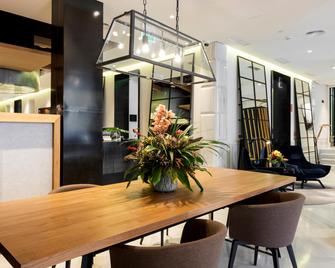 DoubleTree by Hilton Madrid - Prado - Madrid - Vestíbul