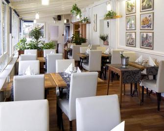 Hôtel Restaurant Au Cygne - Eschau - Restaurant