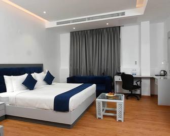 Kyriad Hotel Pimpri - Pimpri - Chinchwad - Bedroom
